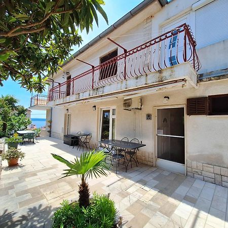 Apartments Tortuga Dramalj Exterior foto