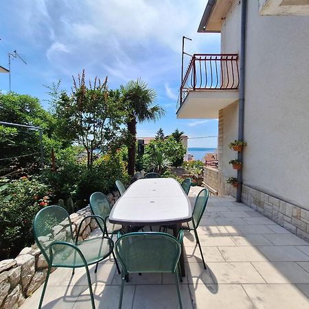 Apartments Tortuga Dramalj Exterior foto