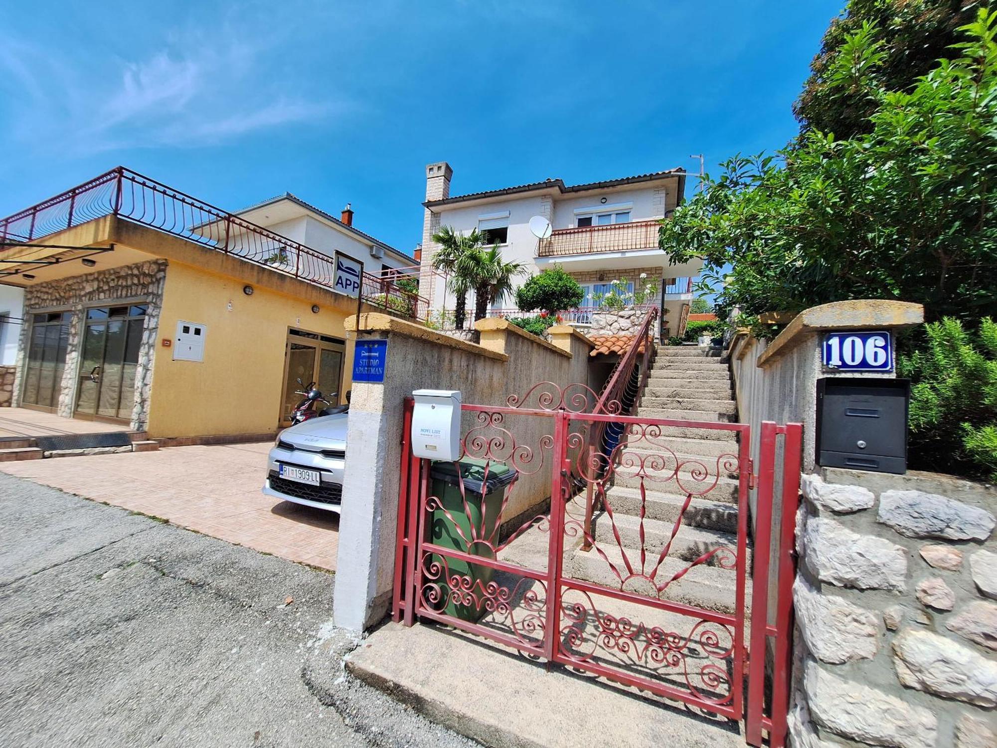 Apartments Tortuga Dramalj Exterior foto